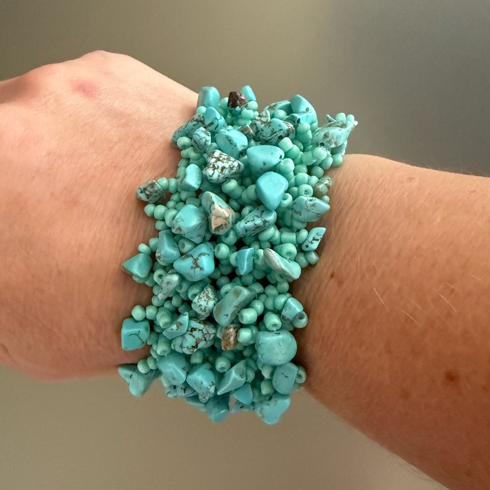 Turquoise Beaded Bracelet NWOT